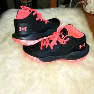 Under Armour Jet 21 Girls 5.5 Shoes Basketball Sneakers Black Pink